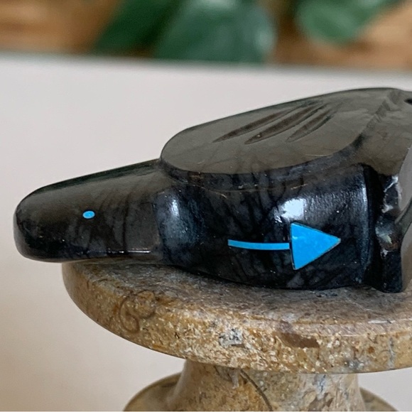 Zuni Crow Raven Fetish Clayton Panteah & Abby Quam Jasper Turquoise Heart Line - Picture 15 of 16